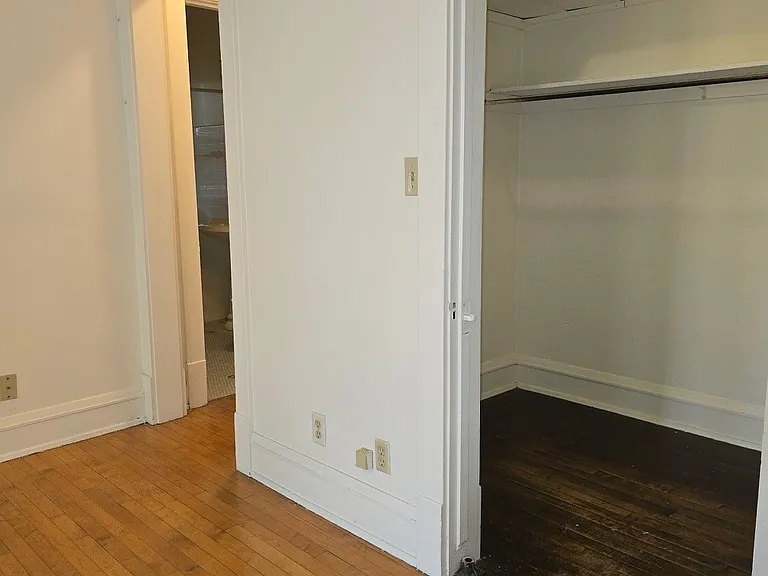 3554 N Prospect Ave #7 — Photo 4