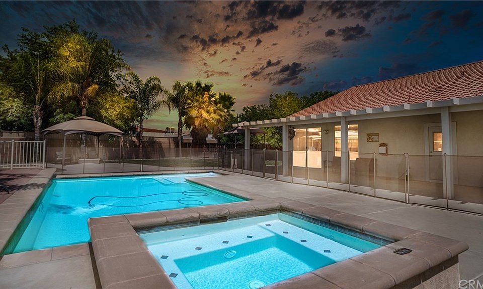1st image of 294 Shoal Reef Ave
