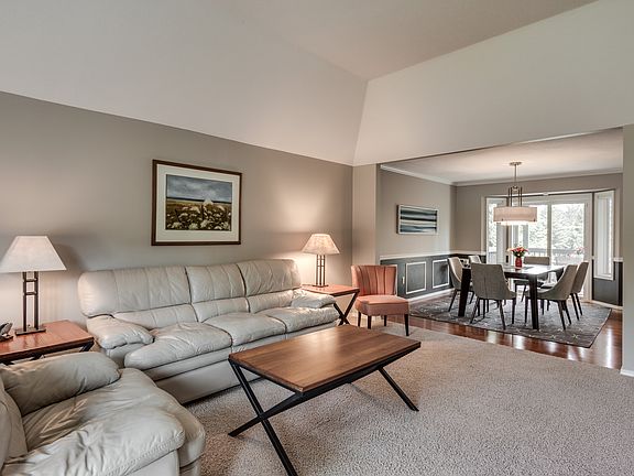 2nd image of 4811 S Bella Vista Dr