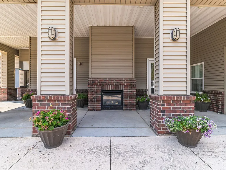 Villas at Meadow Springs — Photo 35