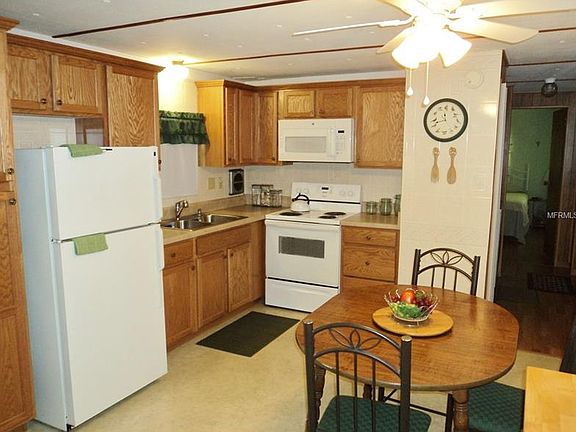 4th image of 3500 N Island Oaks