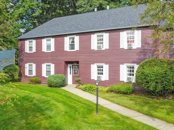 129 North Twin Oaks Terrace, South Burlington, VT 05403