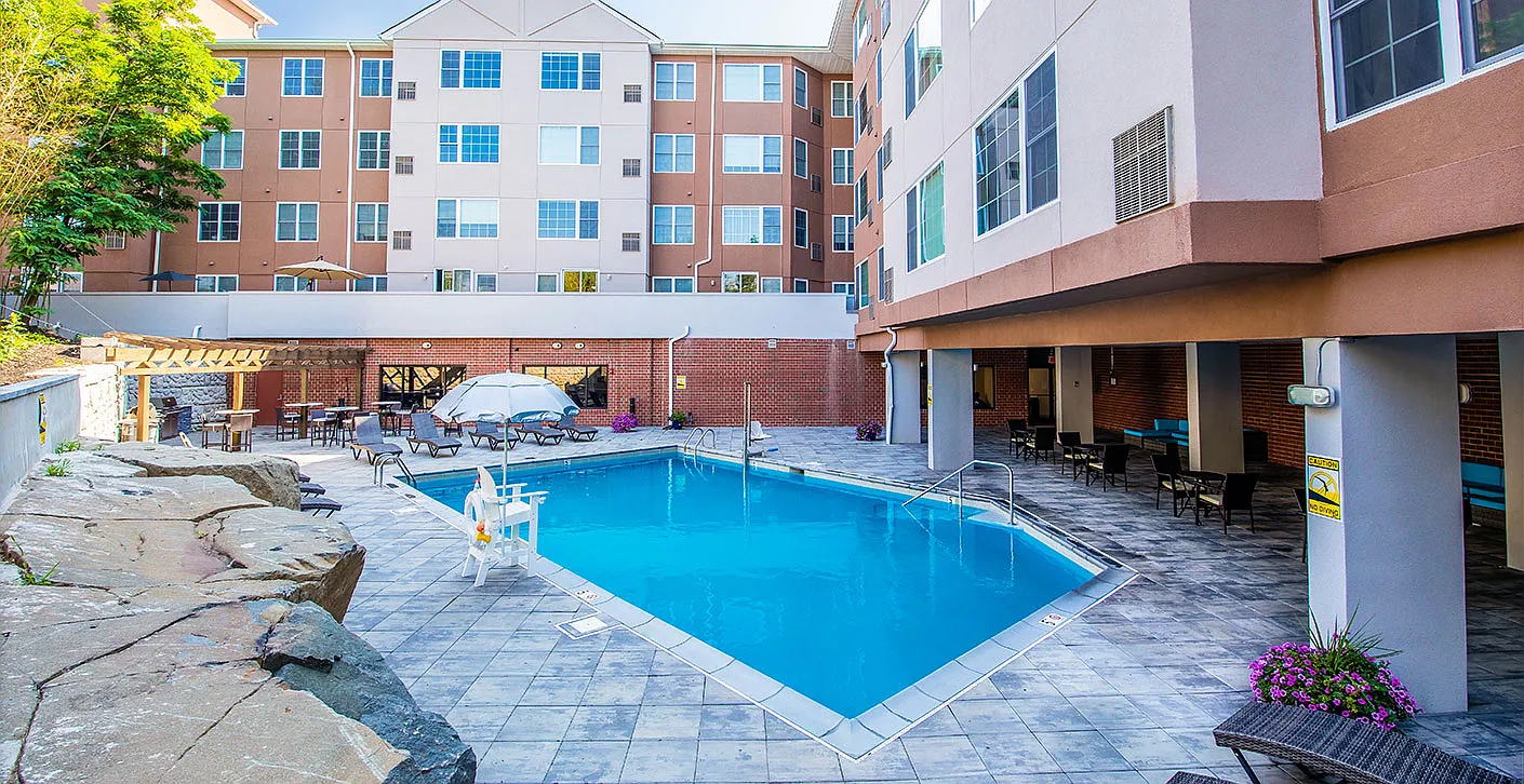 2 bed, 1005 sqft, $2,850 — Photo 1