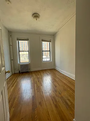 Rented by Peter R. Hungerford, LREB | media 16