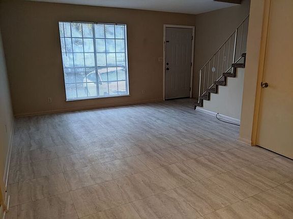 3rd image of 19 Tunnel Blvd #4