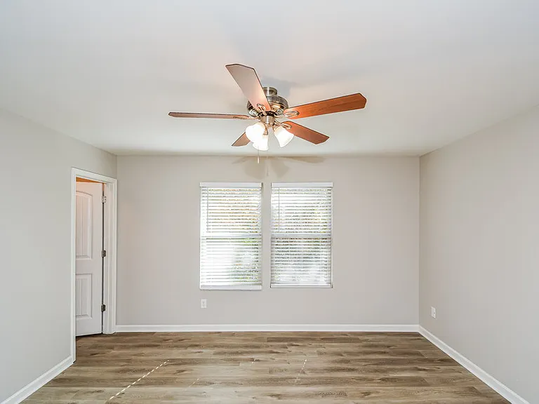 2203 Sunny Cove Dr — Photo 9