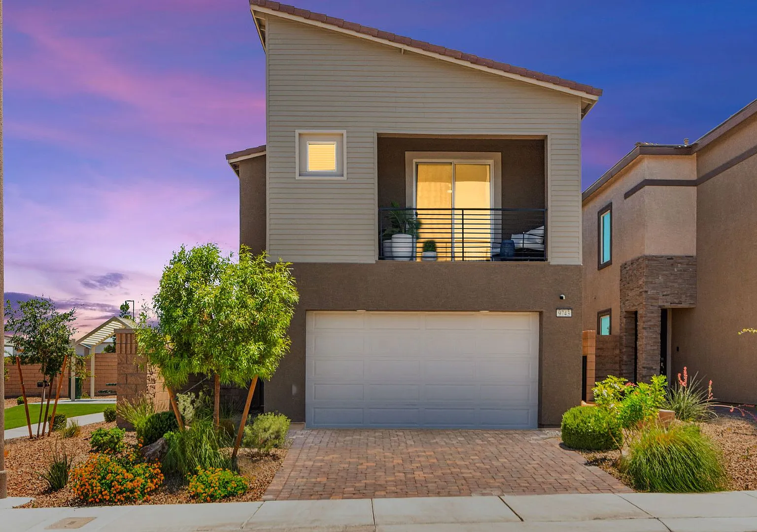 Modern 3-Bedroom Home with Private Backyard & Great Amenities — Photo 1