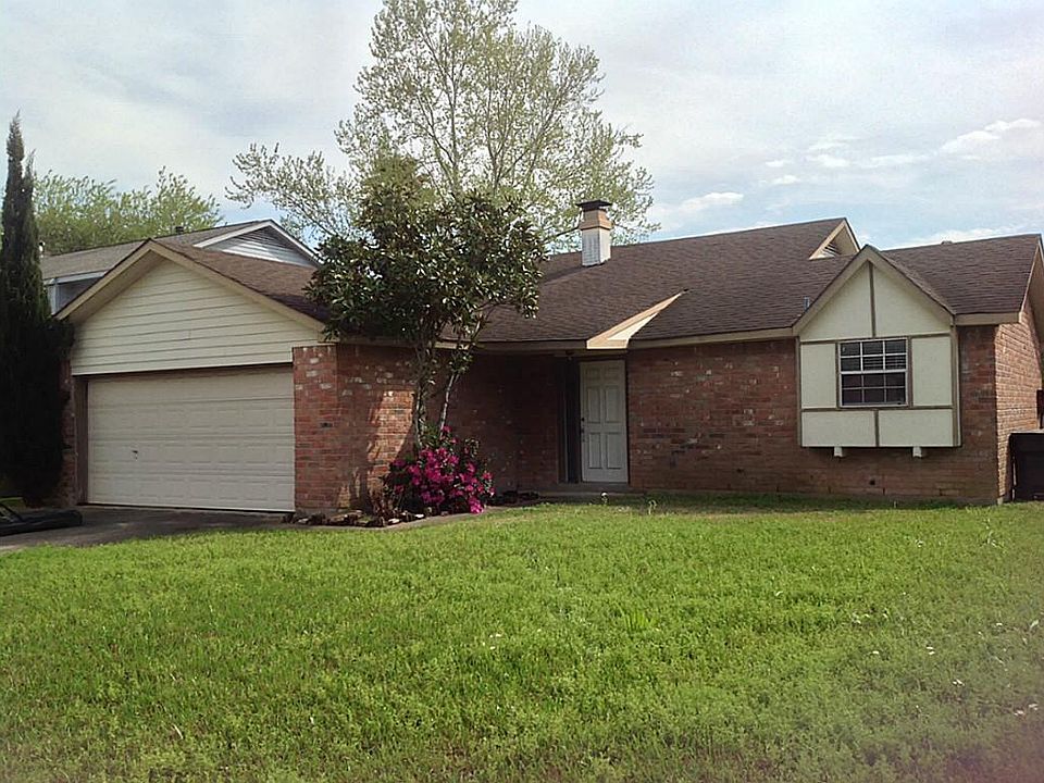 1st image of 3110 Mosby Dr