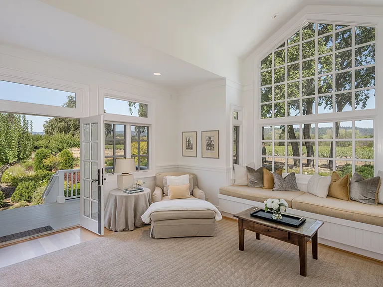 950 Mee Ln — Photo 12