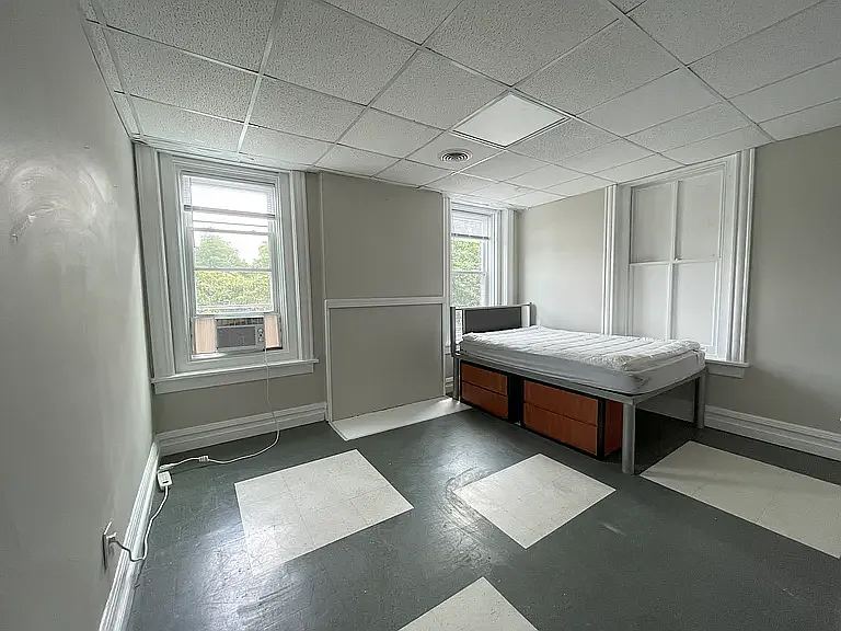 701 W Clay St #B — Photo 13