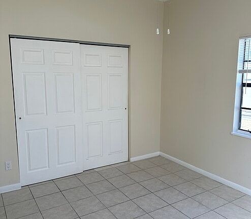 5th image of 9243 Overlook Dr APT A