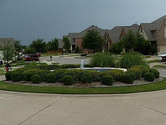 3rd image of 2003 Fountainview Dr