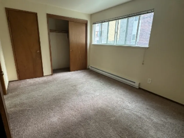 4119 11th Ave NE #1002 — Photo 7