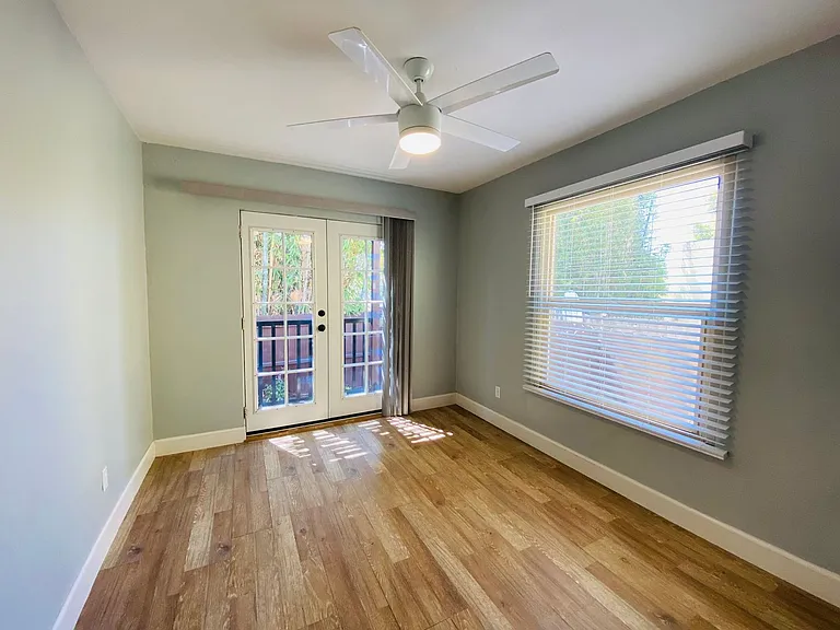 2315 Lincoln Ave — Photo 14