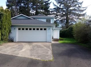 26 Jewel Ct APT A, Depoe Bay, OR 97341