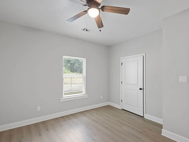 2311 Nichols Rd — Photo 24