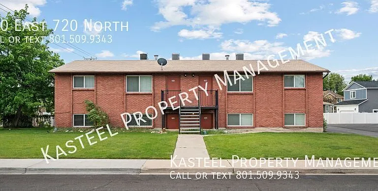 390 E 720 N — Photo 3
