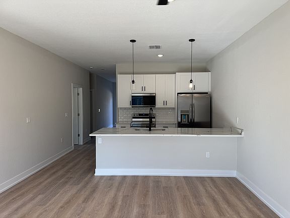 5th image of 2022 Dorion St