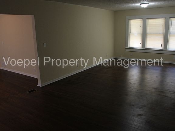 2nd image of 101 S Willis Ave APT A