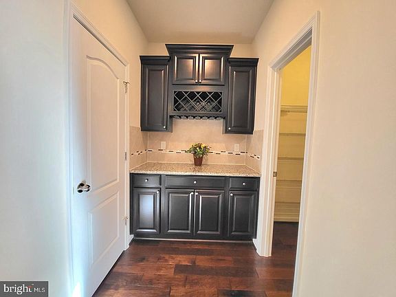 4th image of 7439 Saint Margarets Blvd