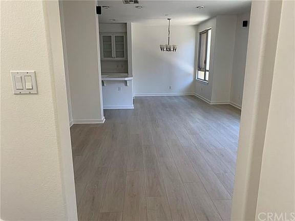 5th image of 5401 W 149th Pl Unit 15