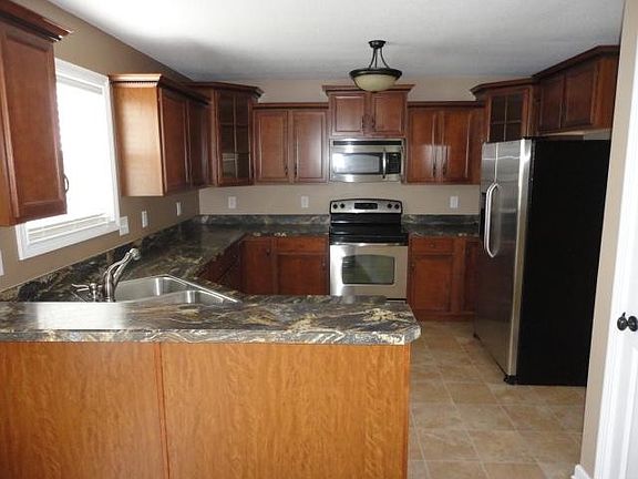 3rd image of 1309 Chinook Cir
