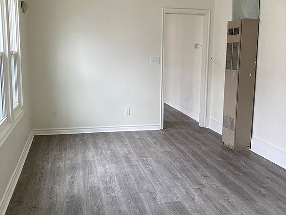 4th image of 1107 Pierre Ave #3