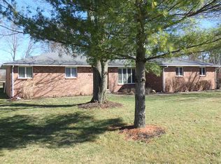 1015 E Wabash St, Converse, IN 46919