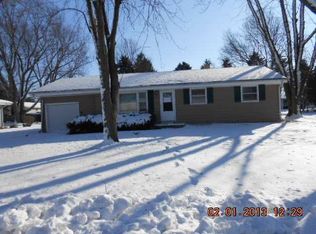 2005 Cedar Pointe Dr, Janesville, WI 53546