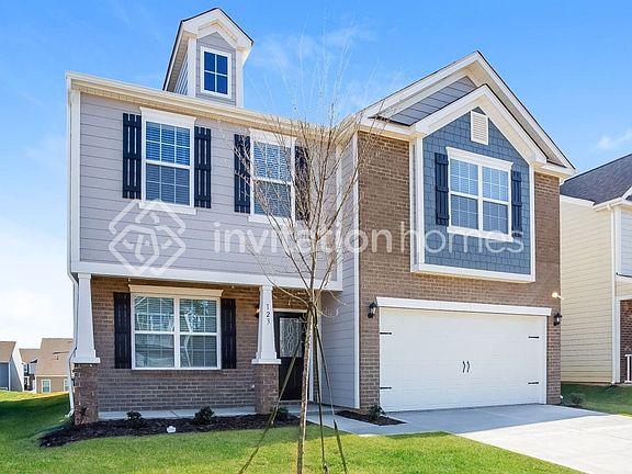 2nd image of 123 Cherry Birch St