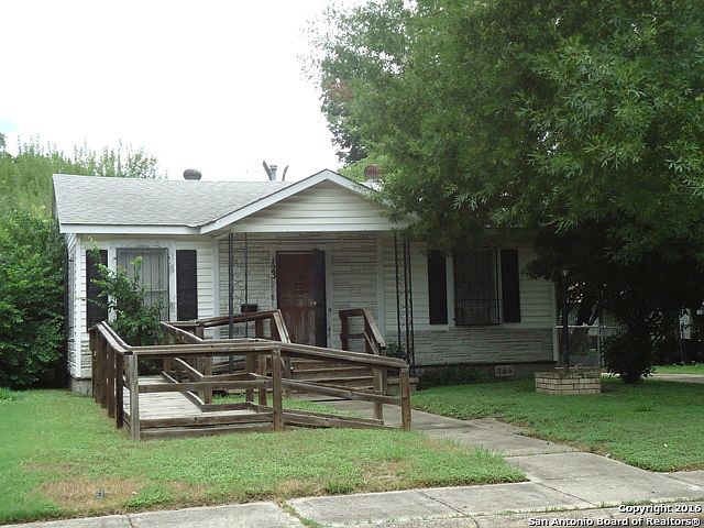 1st image of 123 Hoover Ave