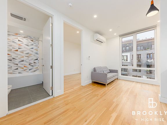 2nd image of 885 Lexington Ave #3R