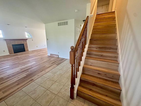 5th image of 1429 W Wheat Rd