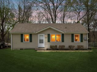 222 Creekside Dr, Clarksville, TN 37042