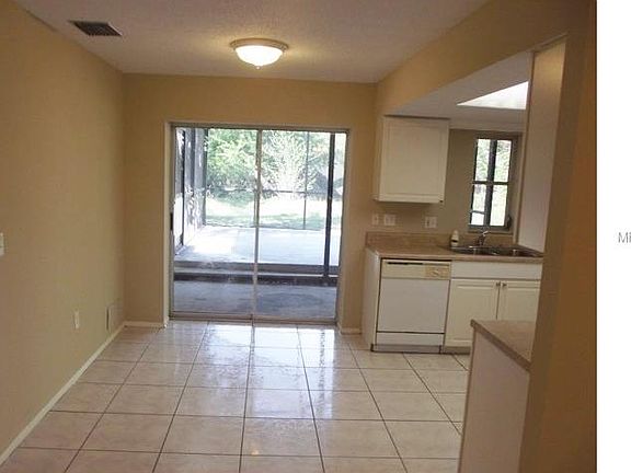5th image of 482 Lakewood Ln