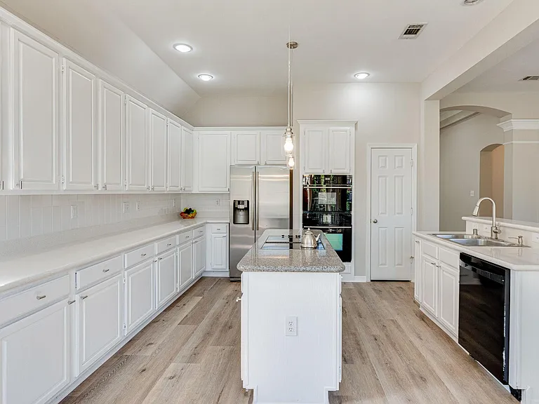 145 Hearthwood Dr — Photo 10
