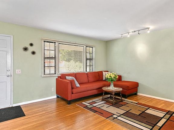 5th image of 1717 Kurtz St