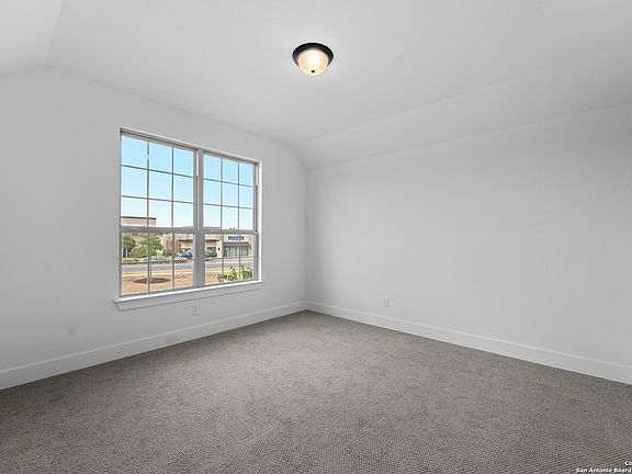 3rd image of 2171 Oak Run Parkway