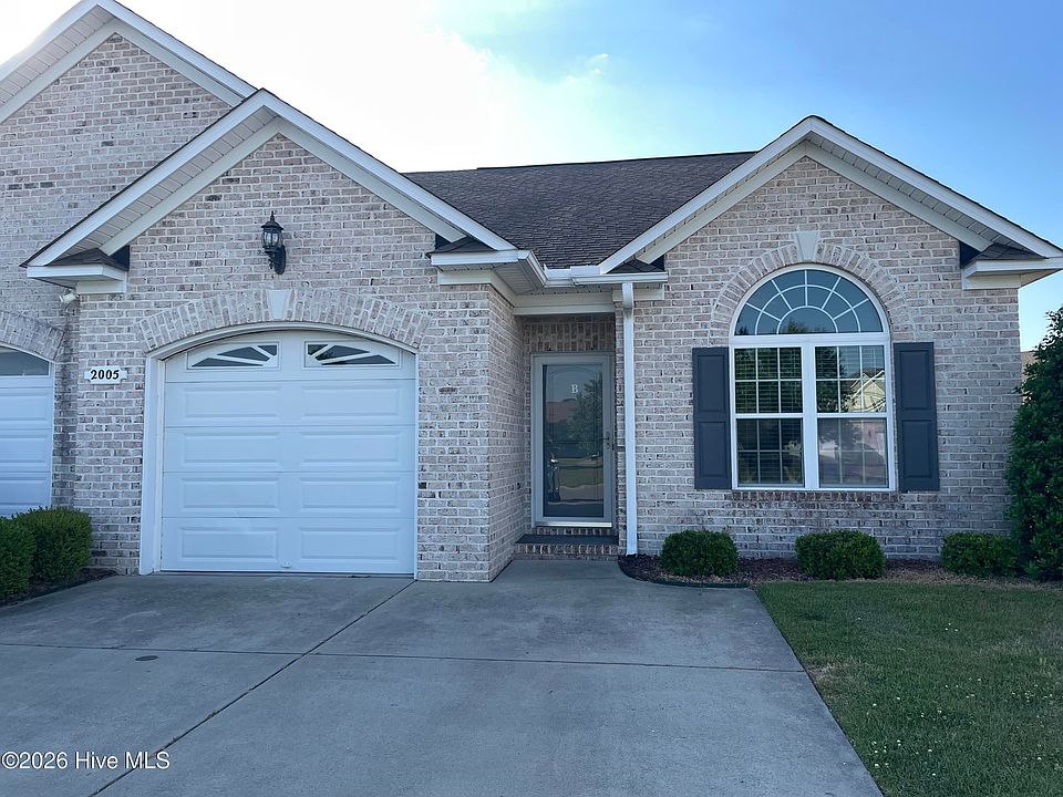 1st image of 2005 Croyden Cir #B