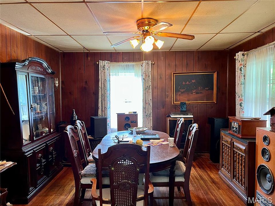 2nd image of 8210 Buchanan Ave