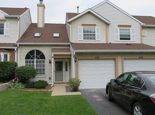 438 Ascot Ln, Streamwood, IL