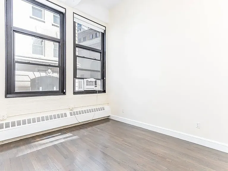 110 Greenwich St #3C — Photo 6