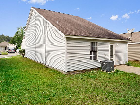 3rd image of 11108 Sonja Dr