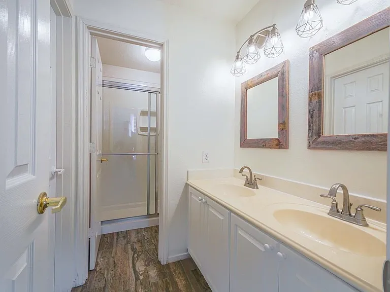 11606 Canyon Woods Dr — Photo 30