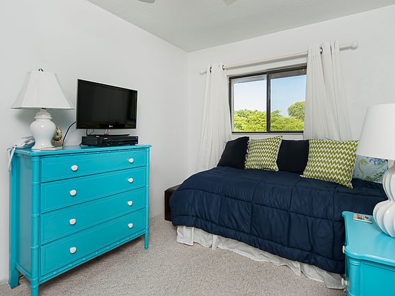 2nd image of 1250 Tennisplace Ct #C-35