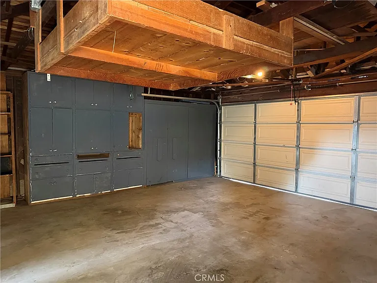 944 N Primrose Ave — Photo 7