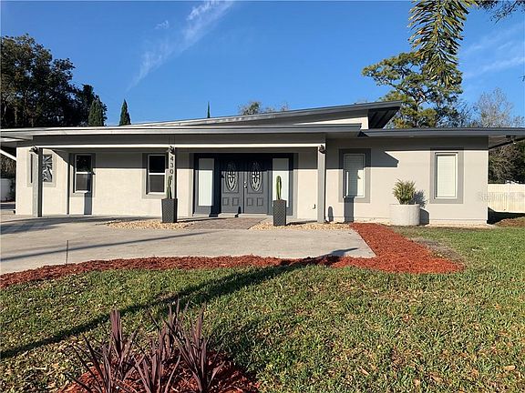 3rd image of 4301 Edgewater Dr