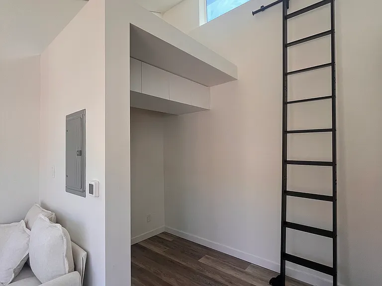 175 Midland Ave #1B — Photo 6