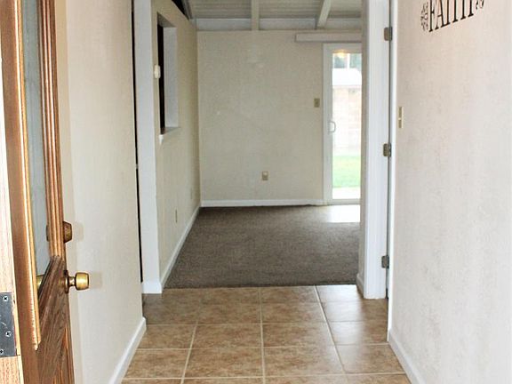 3rd image of 315 N Lupine St