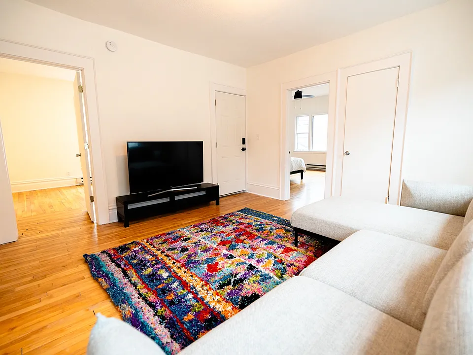 1126 Jefferson St NE #2
